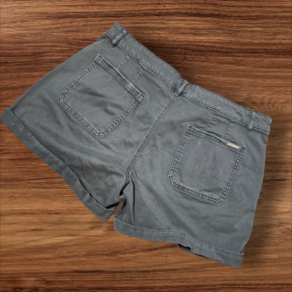 White House Black Market Pret A Play Olive Green Cuffed Cargo Shorts - Picture 2 of 6